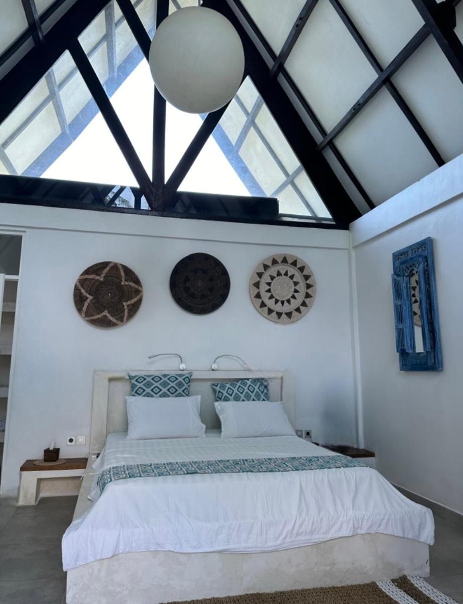 Atties Villa Gili Islands Exterior photo