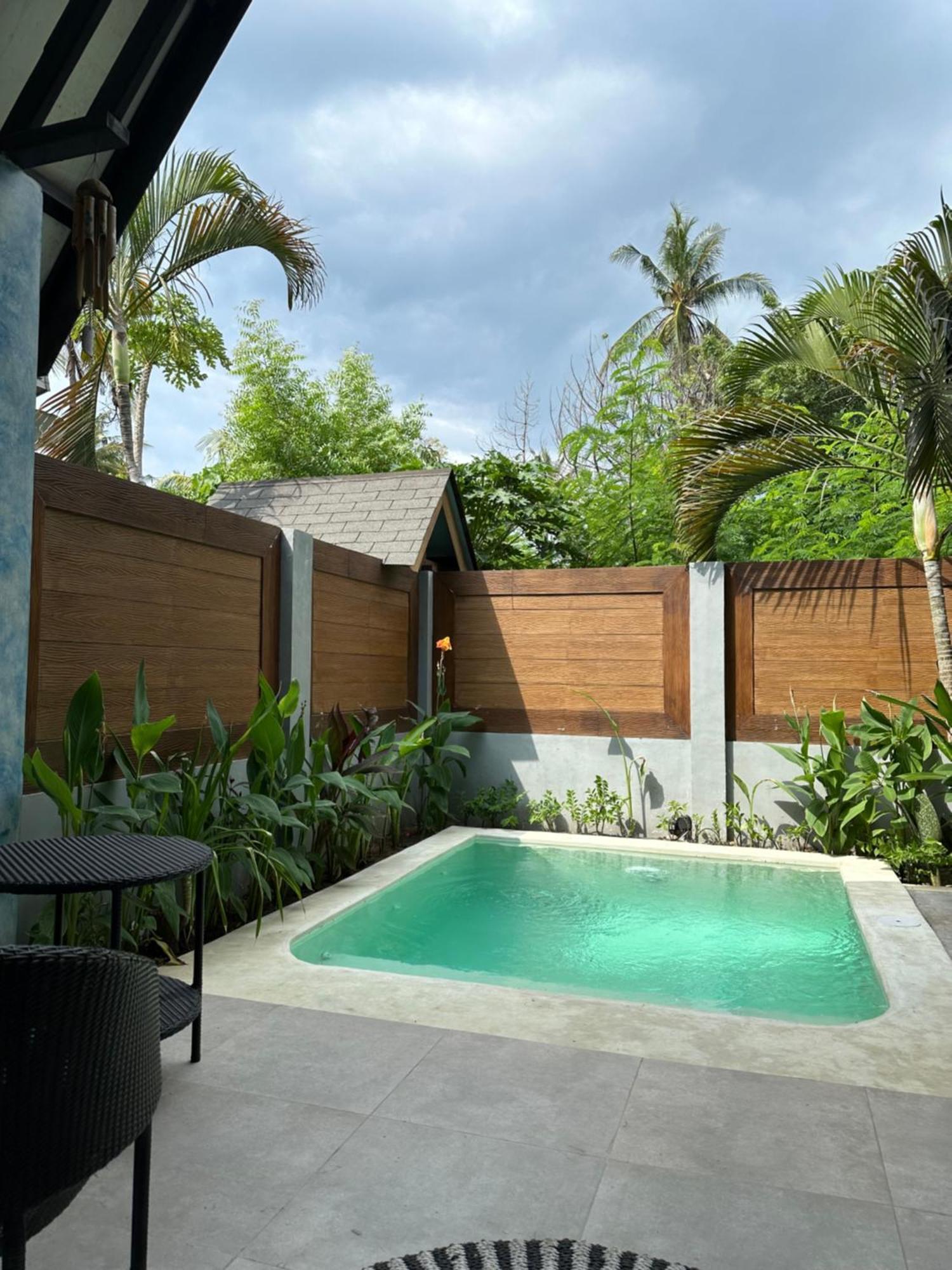 Atties Villa Gili Islands Exterior photo