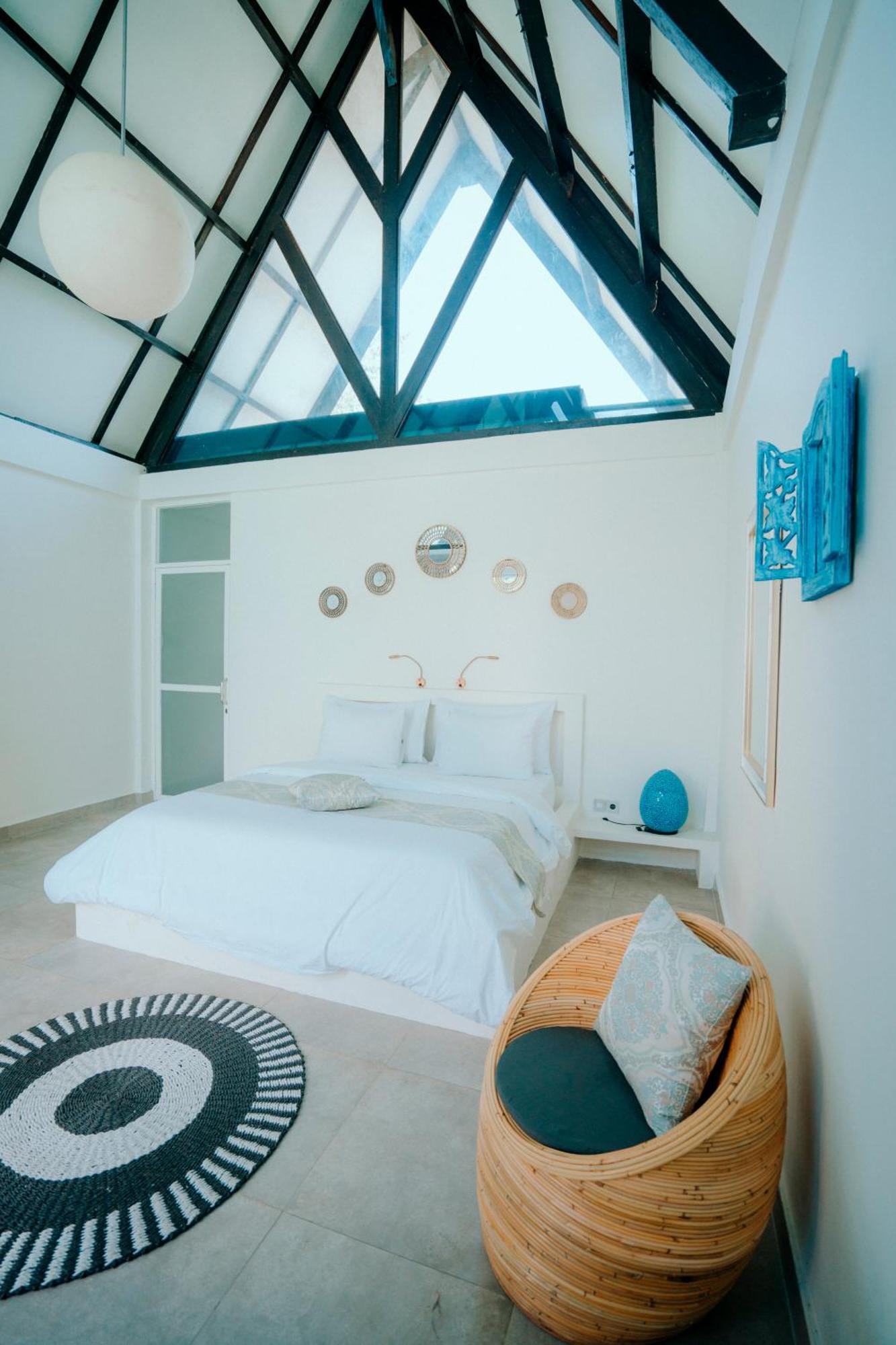 Atties Villa Gili Islands Exterior photo