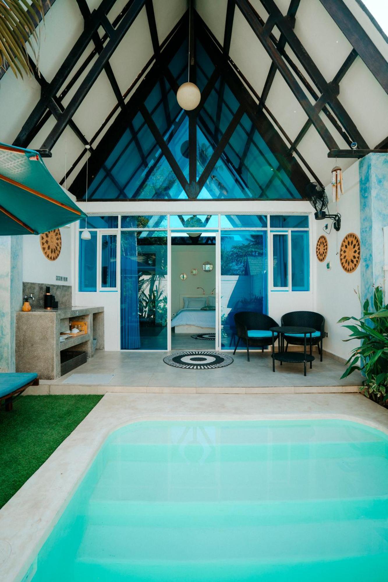 Atties Villa Gili Islands Exterior photo