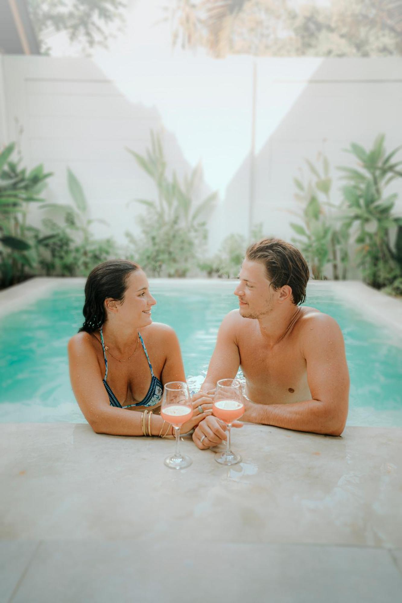 Atties Villa Gili Islands Exterior photo