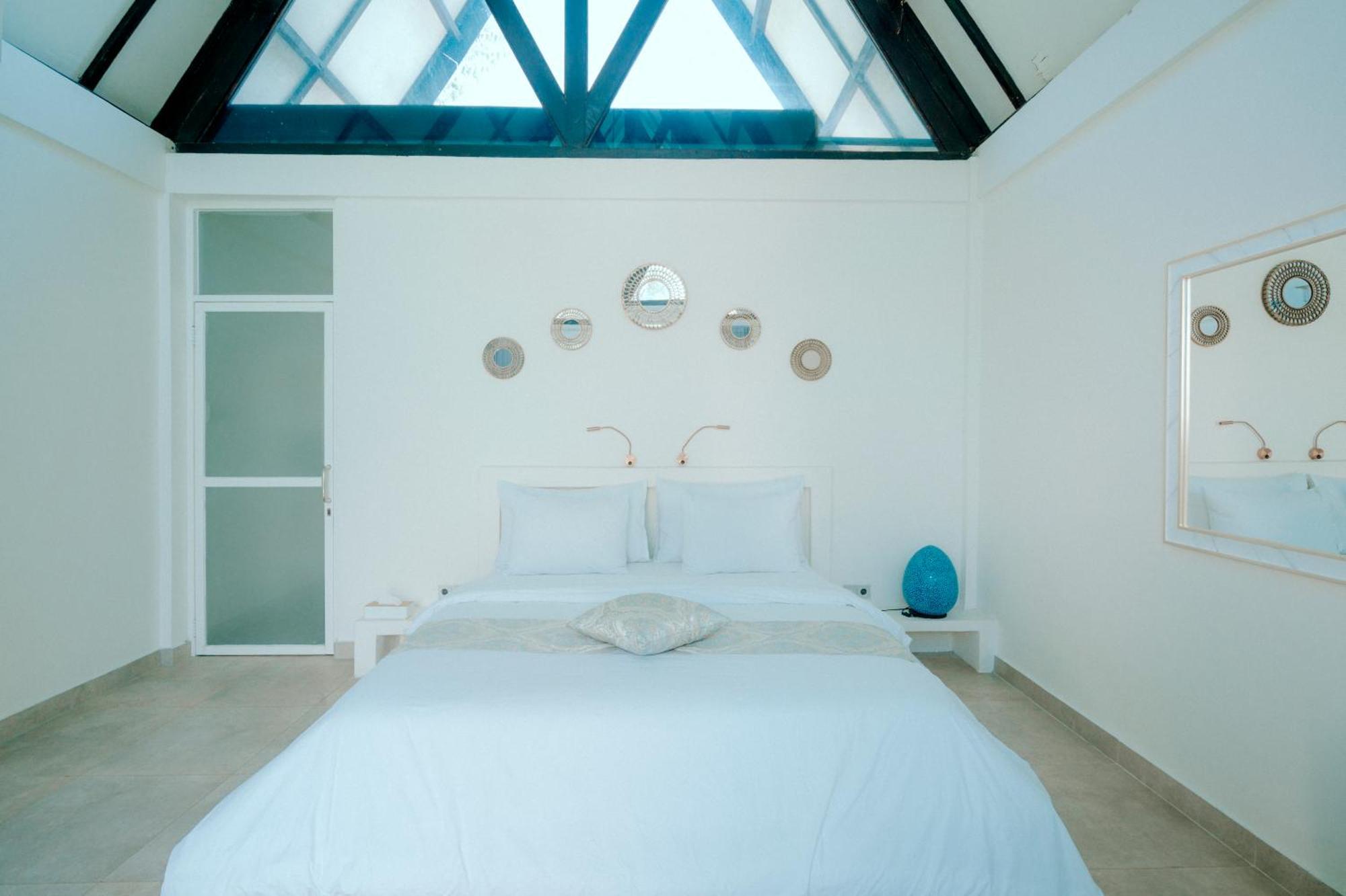 Atties Villa Gili Islands Exterior photo
